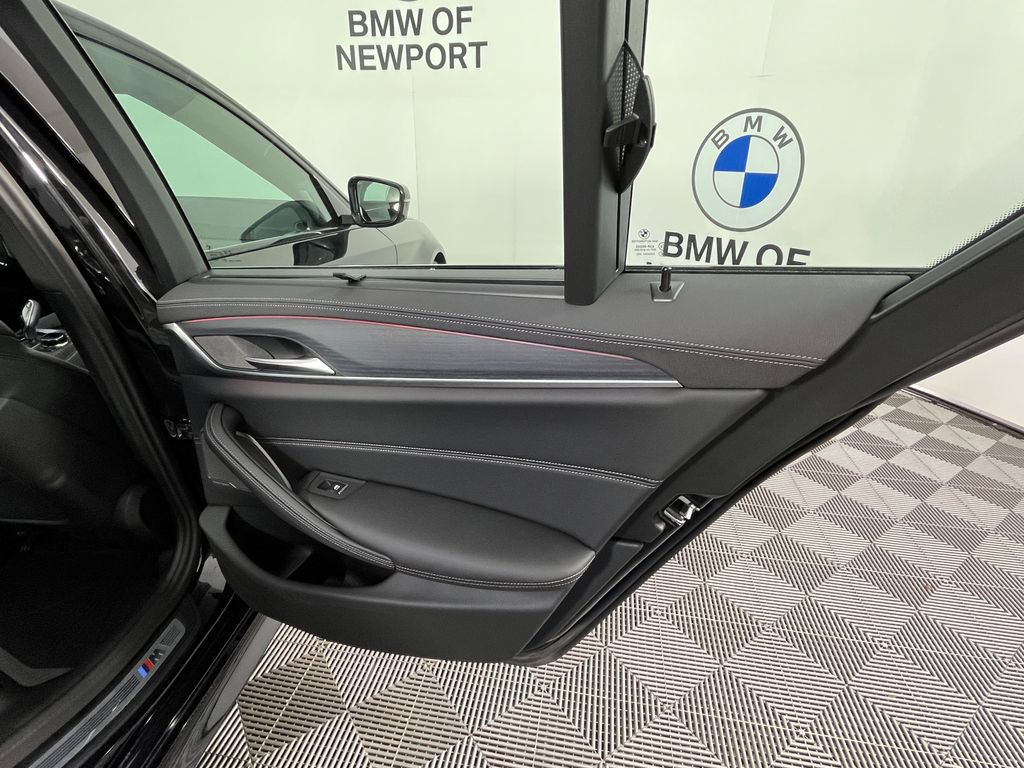 Used 2023 BMW M550i xDrive w/ Executive Package AWD/4WD image 26