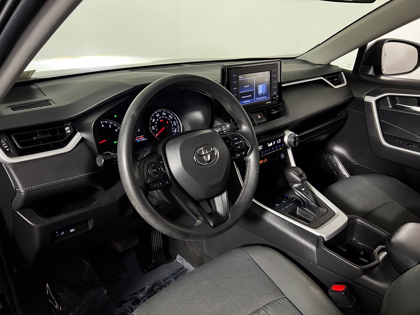 Certified 2022 Toyota RAV4 XLE FWD image 12
