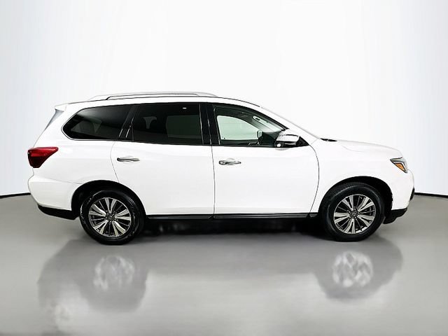 Used 2018 Nissan Pathfinder SV AWD/4WD image 8