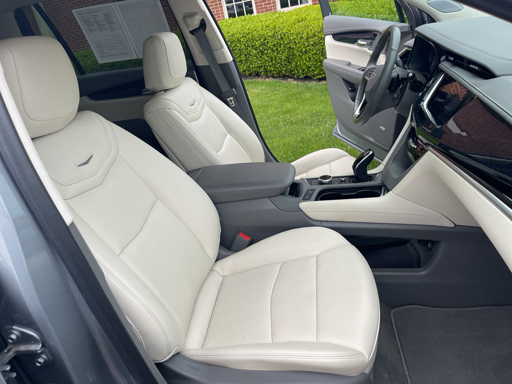 Used 2024 Cadillac XT6 Premium Luxury w/ Technology Package AWD/4WD image 35