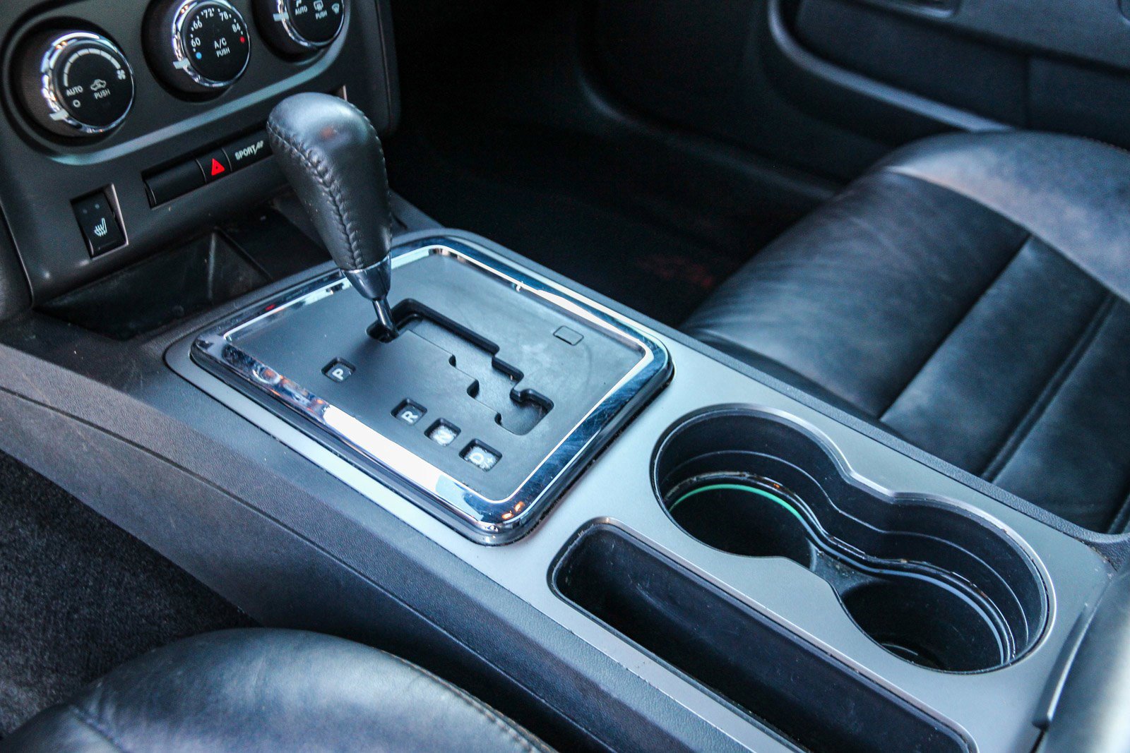 Used 2014 Dodge Challenger R/T image 32