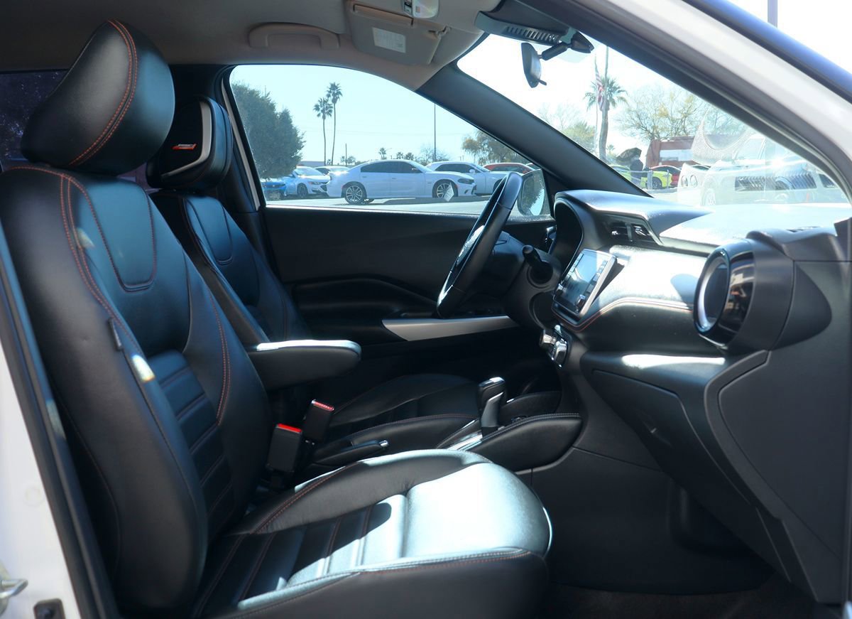 Used 2020 Nissan Kicks SR w/ SR Premium Package FWD image 34