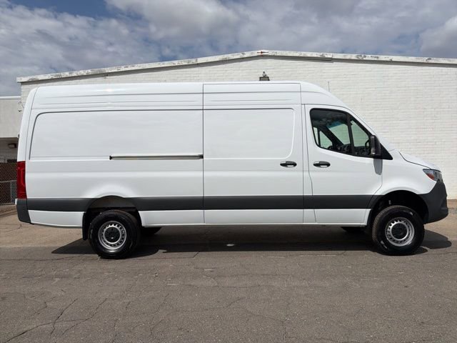 Used 2024 Mercedes-Benz Sprinter 2500 image 1