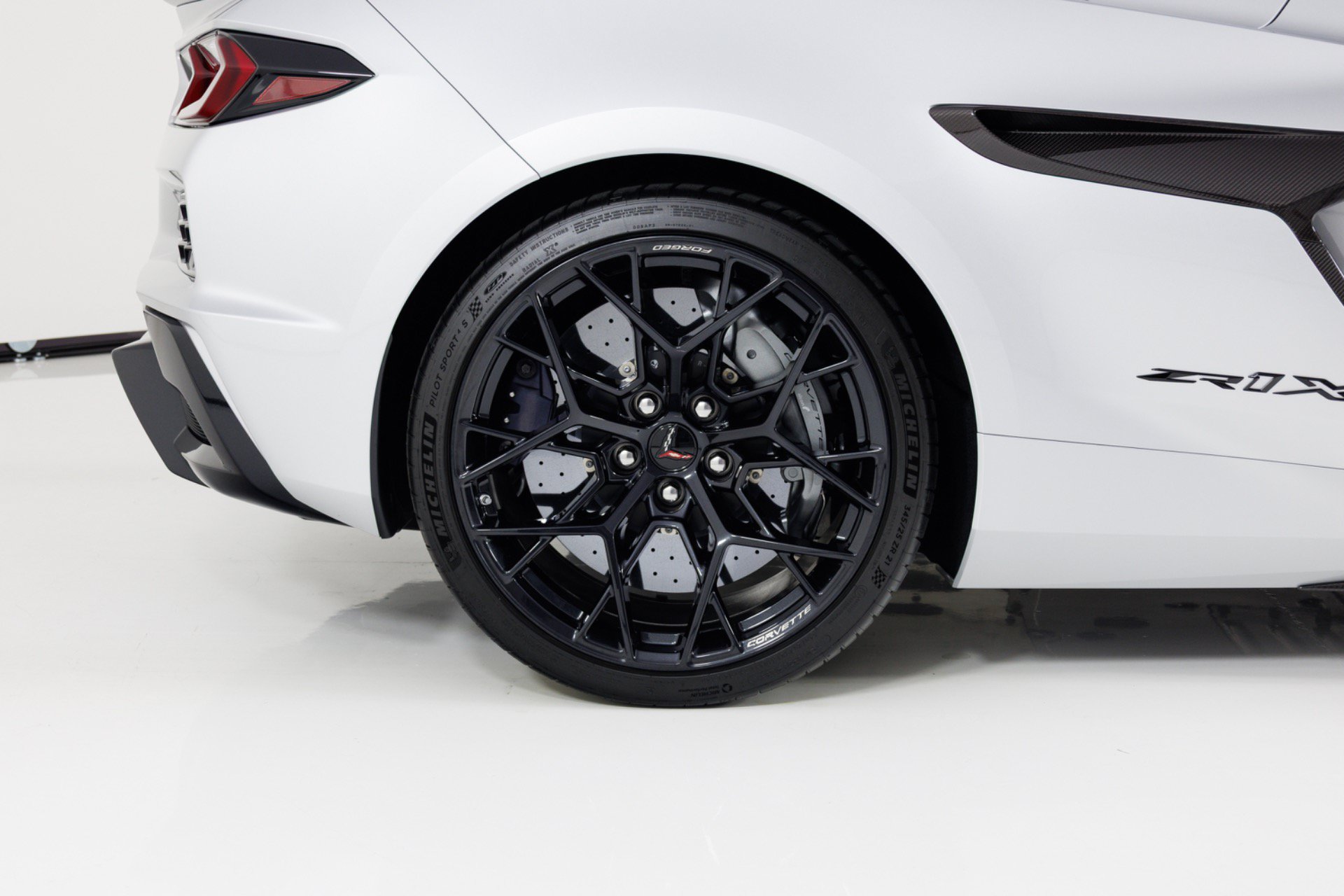 Used 2027 Chevrolet Corvette ZR1X AWD/4WD image 14