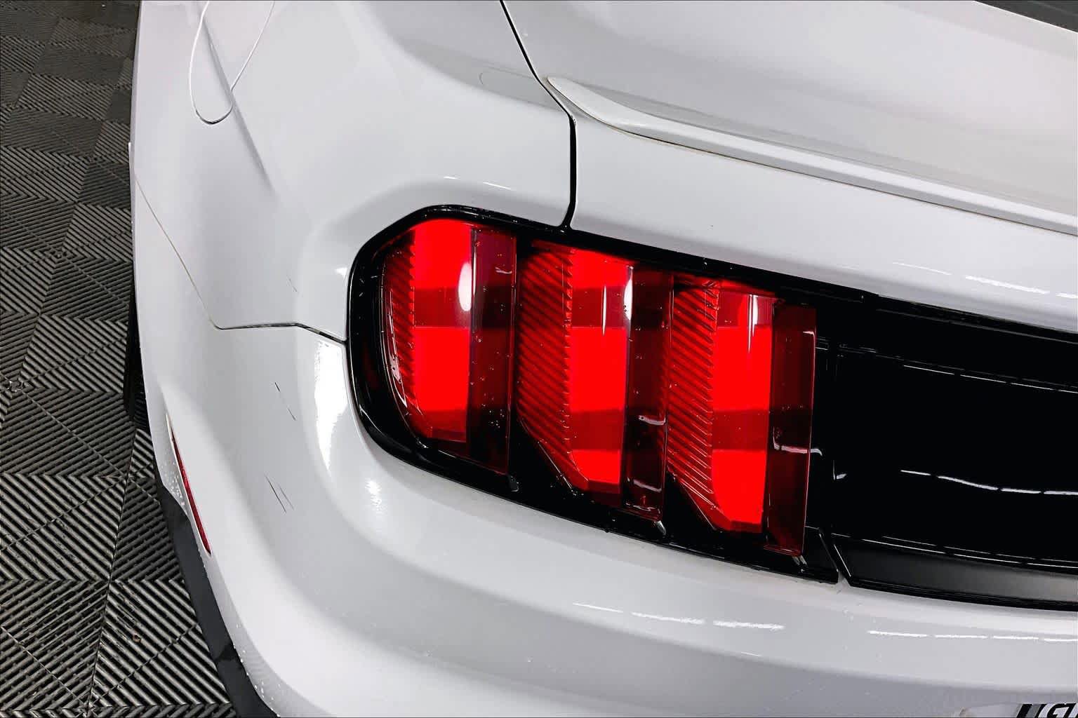 Used 2017 Ford Mustang Premium RWD image 25