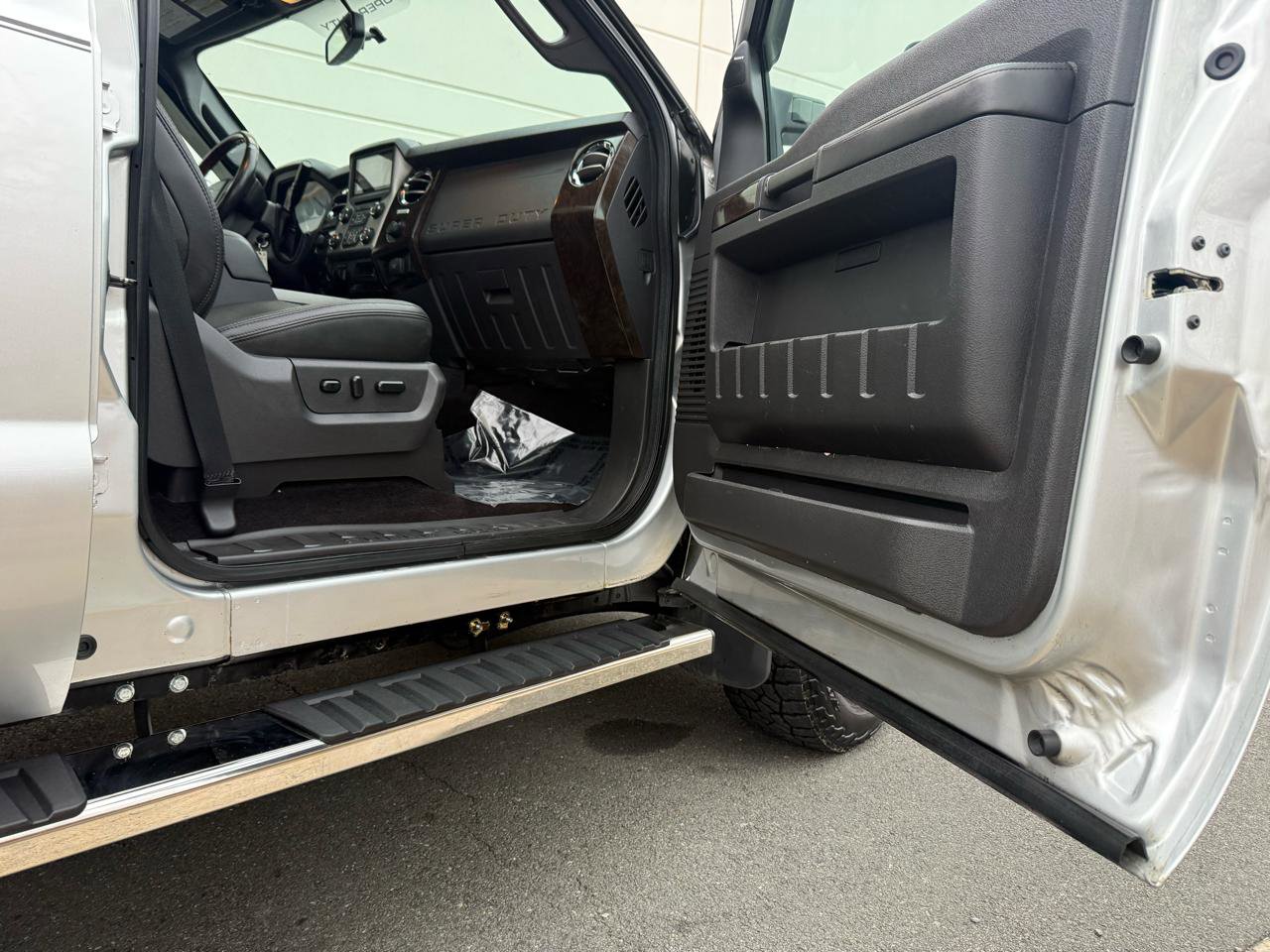 Used 2015 Ford F250 Platinum image 28