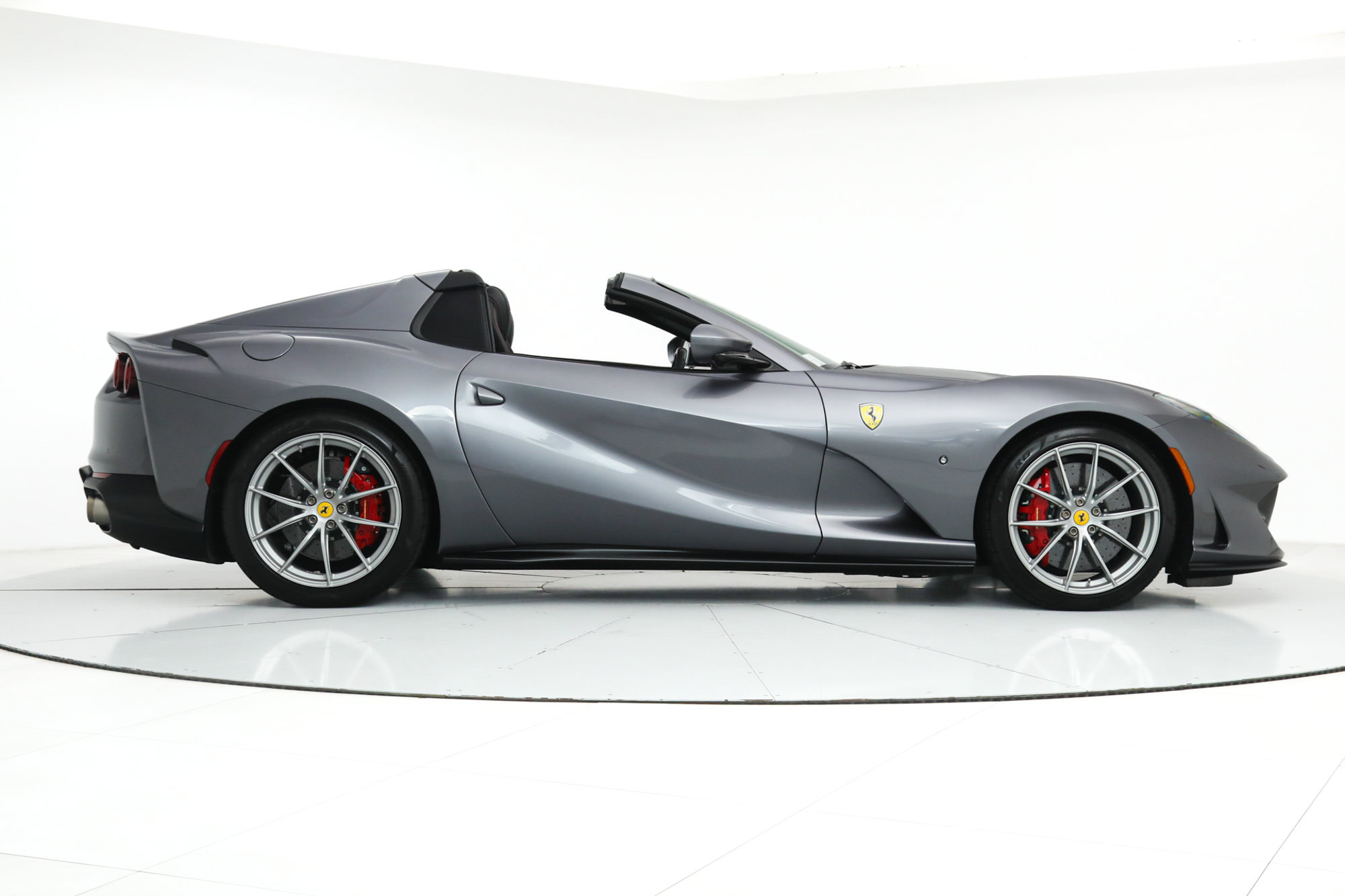 Certified 2021 Ferrari 812 GTS RWD image 11