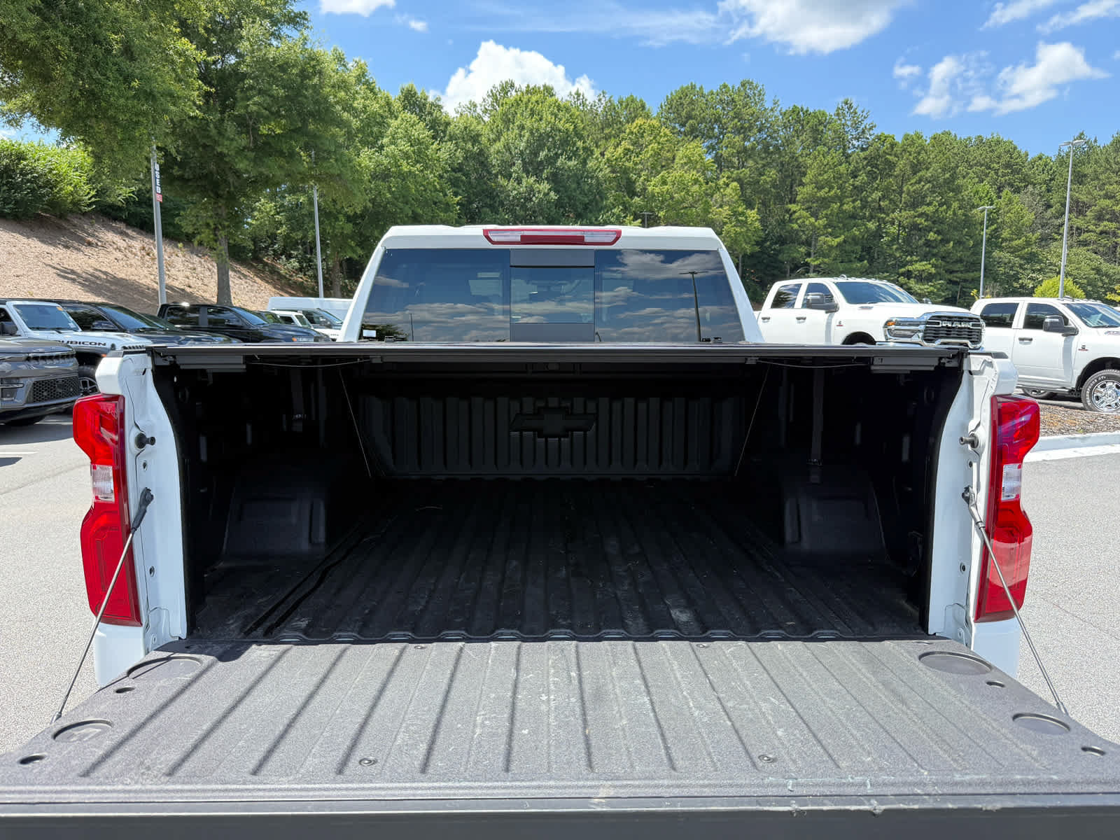 Used 2024 Chevrolet Silverado 1500 RST w/ Convenience Package II AWD/4WD image 27