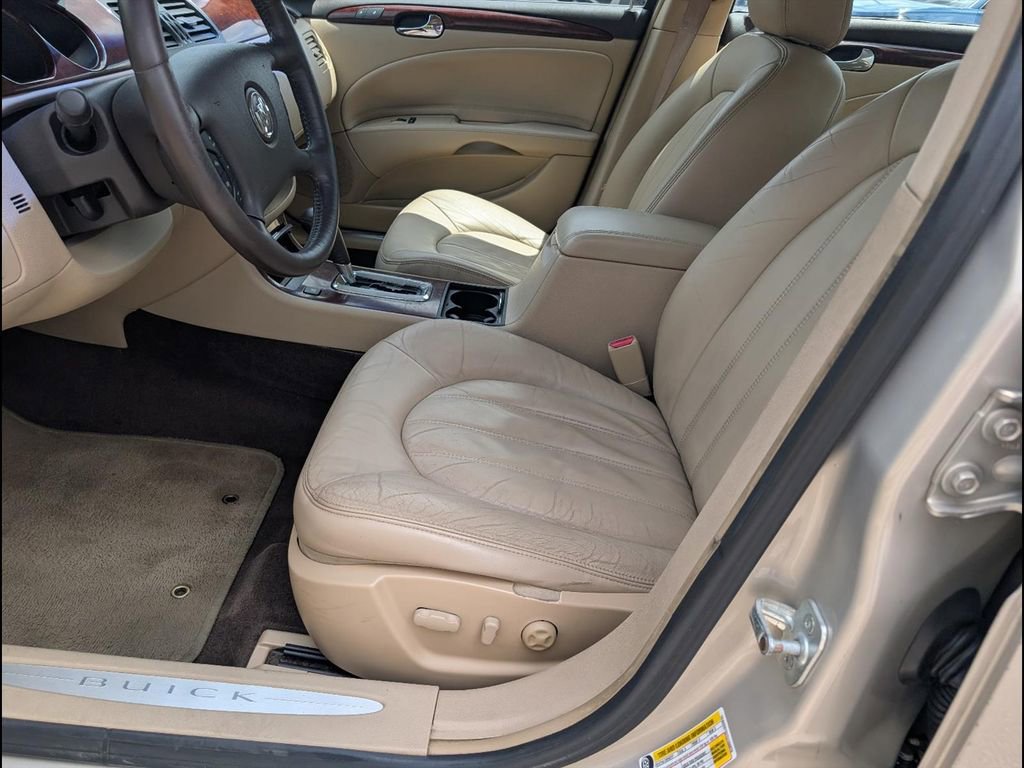 Used 2007 Buick Lucerne CXL w/ Luxury Package FWD image 10