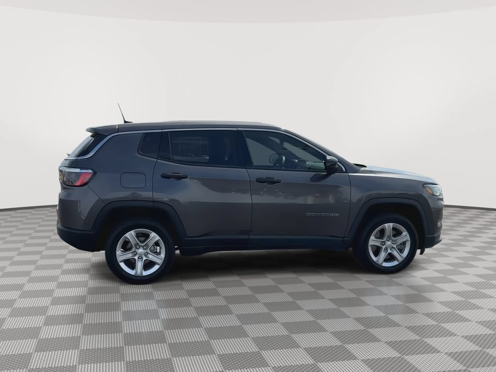 Used 2023 Jeep Compass Sport AWD/4WD image 9
