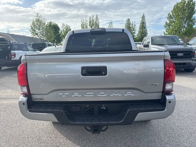 Used 2019 Toyota Tacoma TRD Sport w/ Technology Package image 6