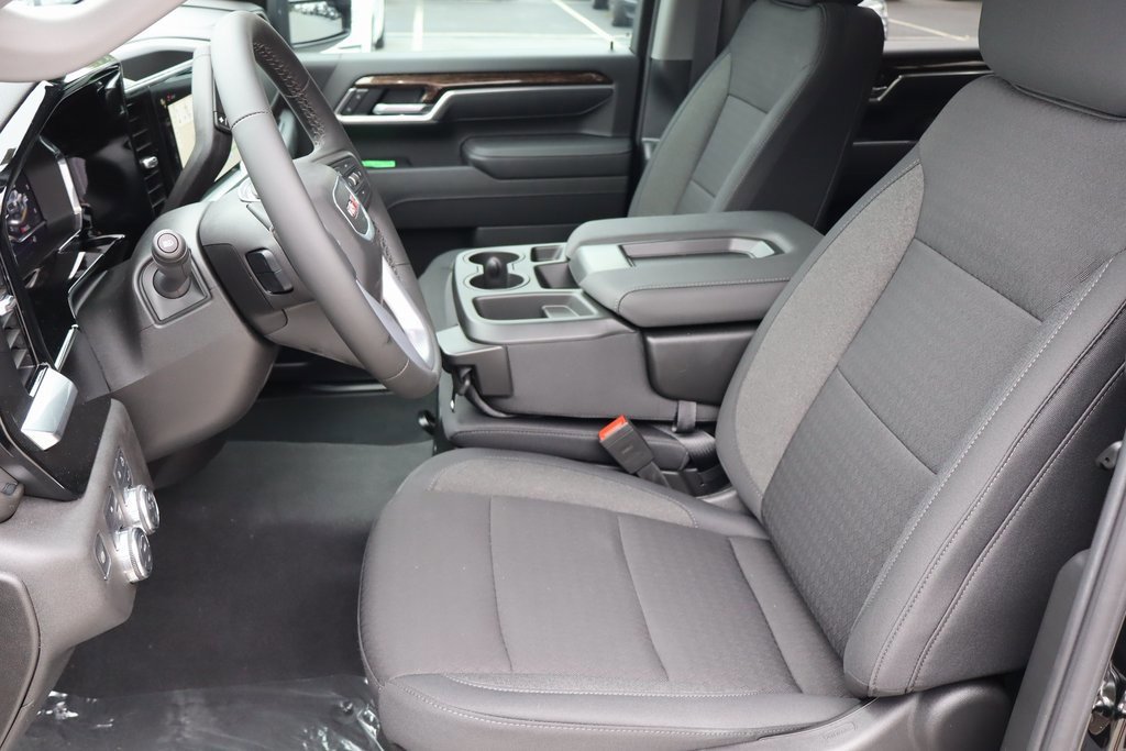New 2025 GMC Sierra 2500 SLE w/ SLE Value Package; image 12