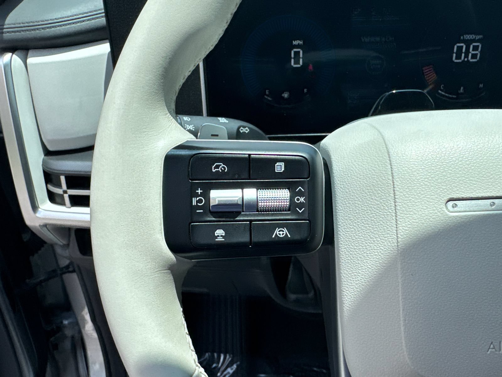 Certified 2024 Hyundai Santa Fe SEL FWD image 25