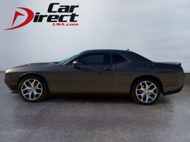 Used 2016 Dodge Challenger R/T Plus RWD image 9