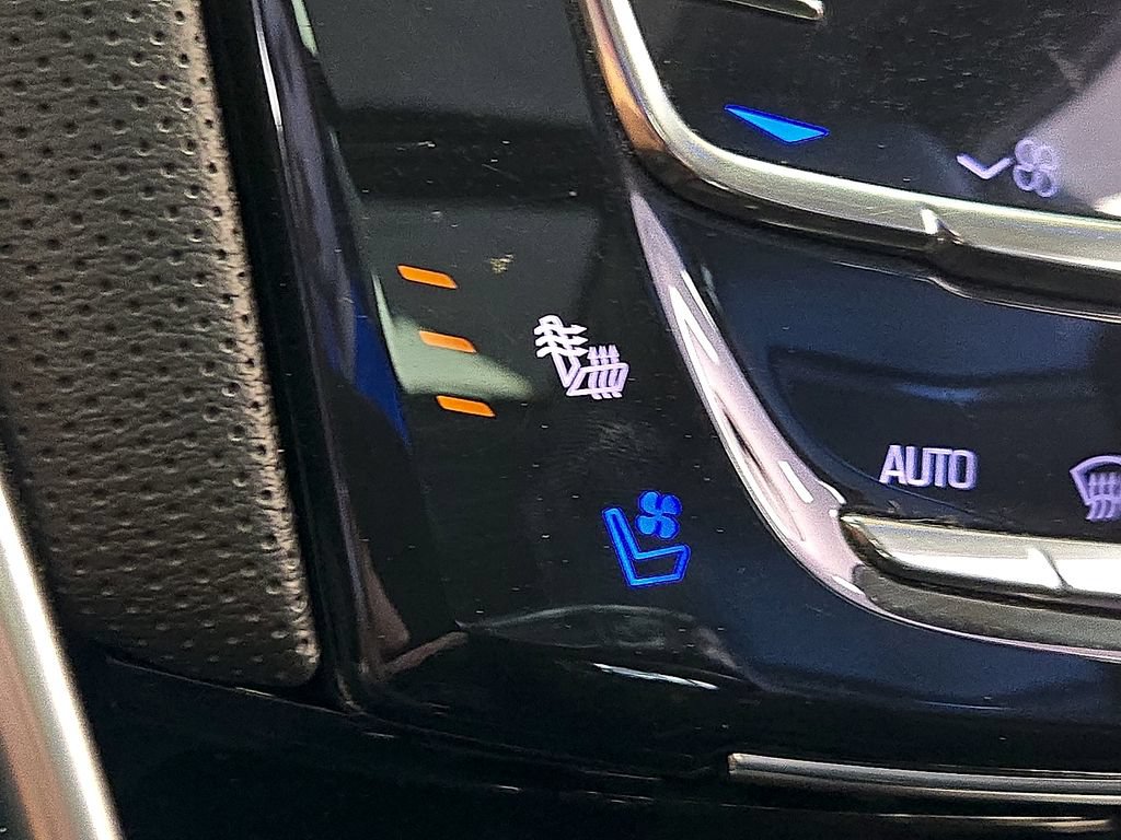 Used 2016 Cadillac XTS Luxury w/ Driver Awareness Package FWD image 26