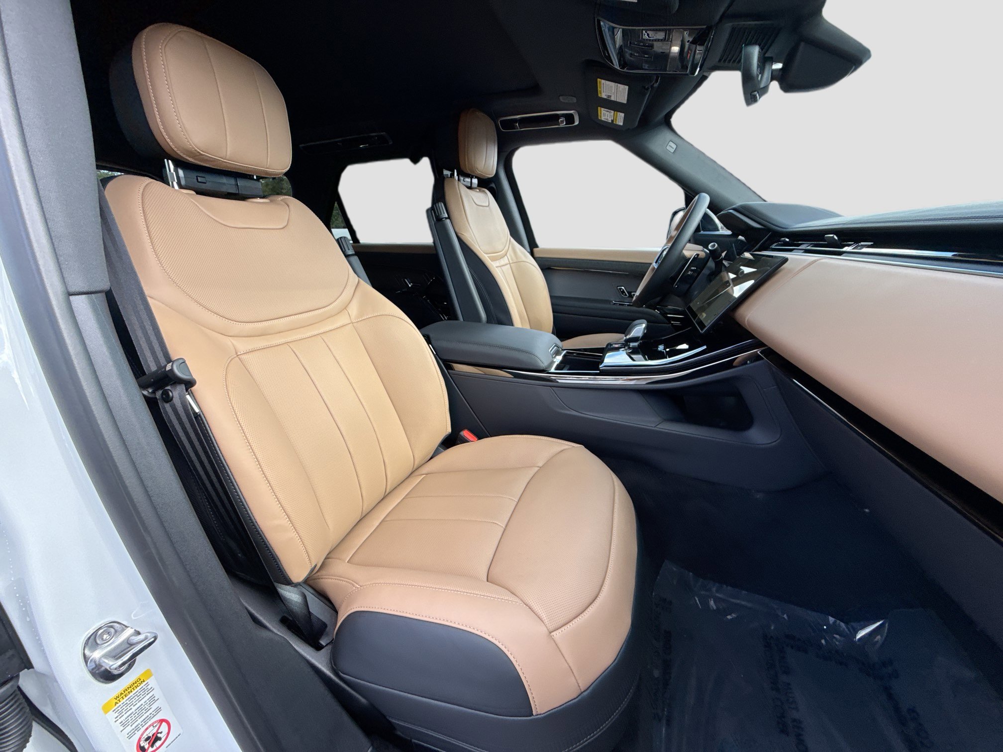 New 2026 Land Rover Range Rover Sport Dynamic SE image 15