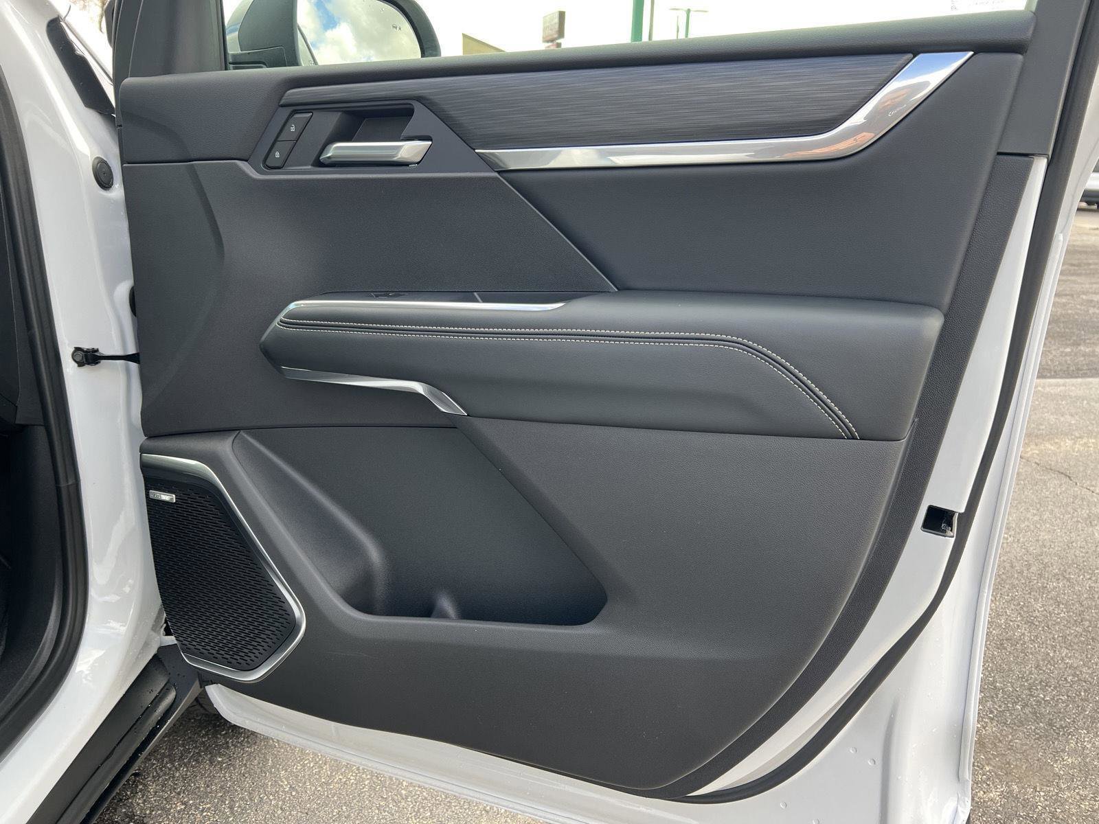 New 2026 GMC Acadia Elevation image 18