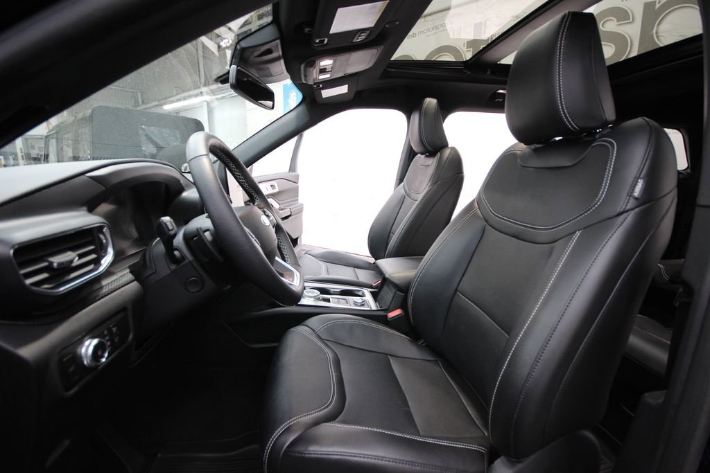 Used 2023 Ford Explorer ST w/ Equipment Group 401A AWD/4WD image 13