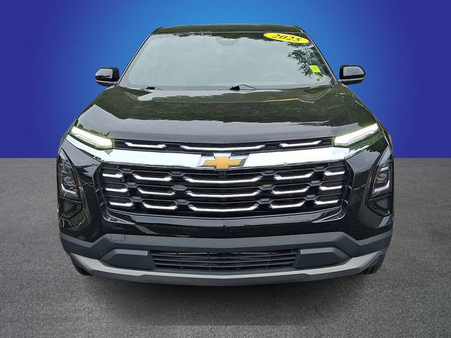 Used 2025 Chevrolet Equinox LT AWD/4WD image 2