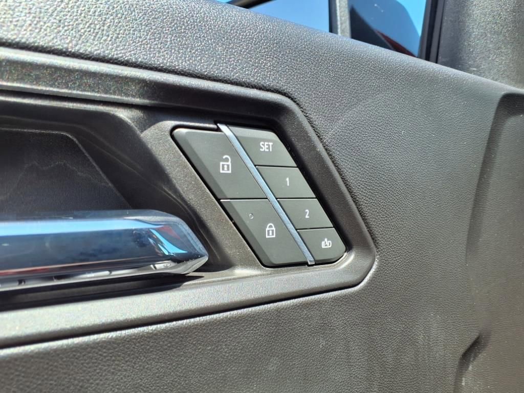 Used 2023 Chevrolet Colorado ZR2 w/ ZR2 Convenience Package III image 15