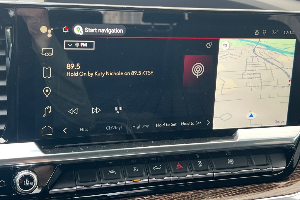 Used 2025 GMC Sierra 1500 Elevation image 14