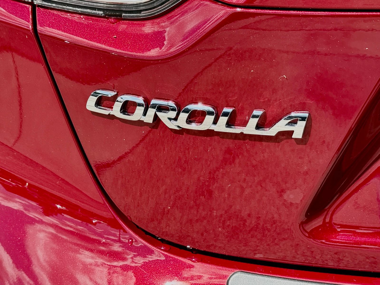 Used 2025 Toyota Corolla LE w/ LE Premium Package image 19