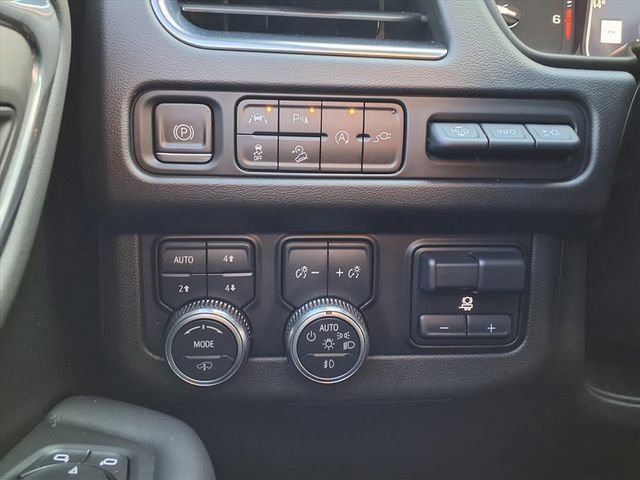 Used 2021 GMC Yukon AT4 w/ AT4 Premium Plus Package image 76