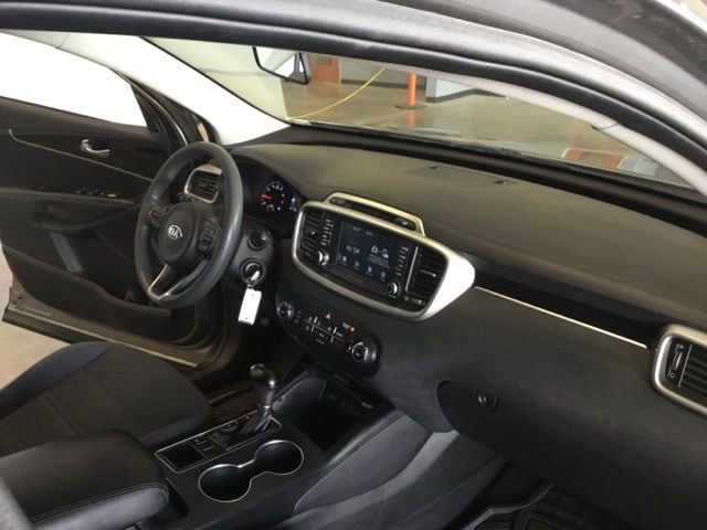 Used 2018 Kia Sorento LX FWD image 35