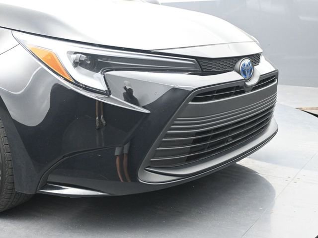 Used 2024 Toyota Corolla LE image 30