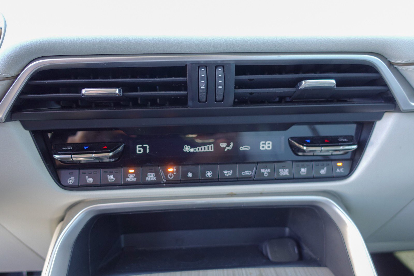 Certified 2024 MAZDA CX-90 Plug-In Hybrid w/ Premium Plus image 19