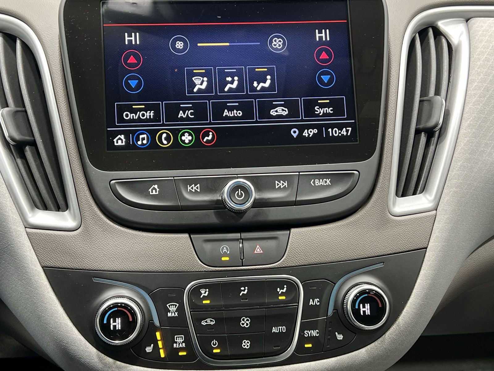 Used 2024 Chevrolet Malibu LT image 18