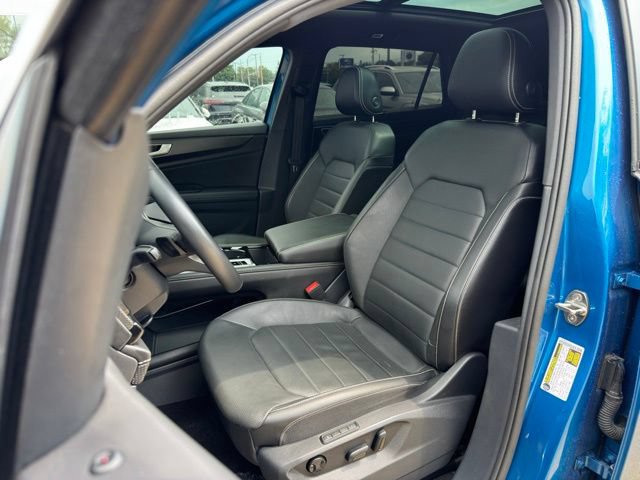 Used 2024 Volkswagen Atlas Cross Sport SEL R-Line AWD/4WD image 5