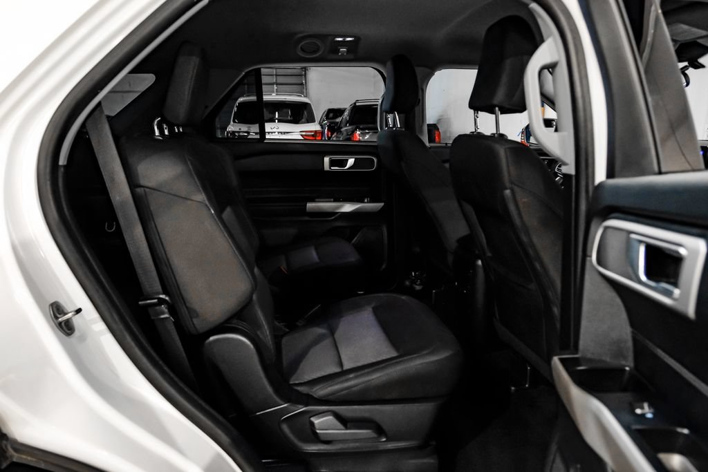Used 2023 Ford Explorer XLT RWD image 34