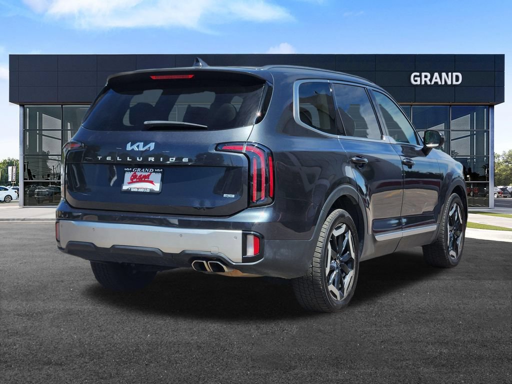 Used 2024 Kia Telluride EX AWD/4WD image 5
