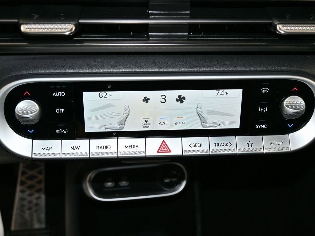 Used 2023 Genesis GV60 Performance image 30