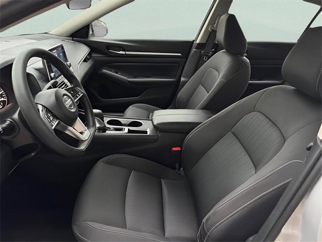 Used 2022 Nissan Altima 2.5 SV image 12
