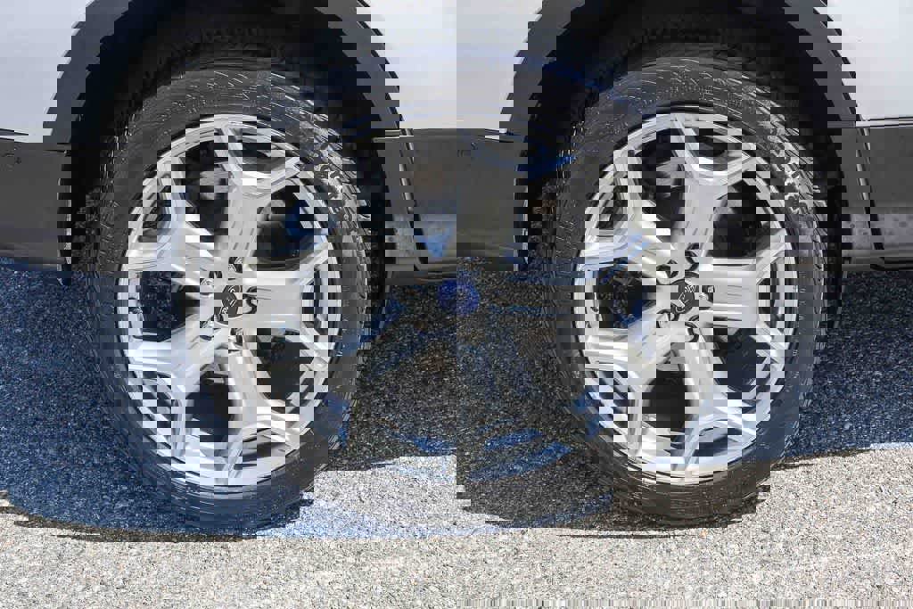 Used 2018 Ford Escape Titanium w/ Ford Safe & Smart Package image 10