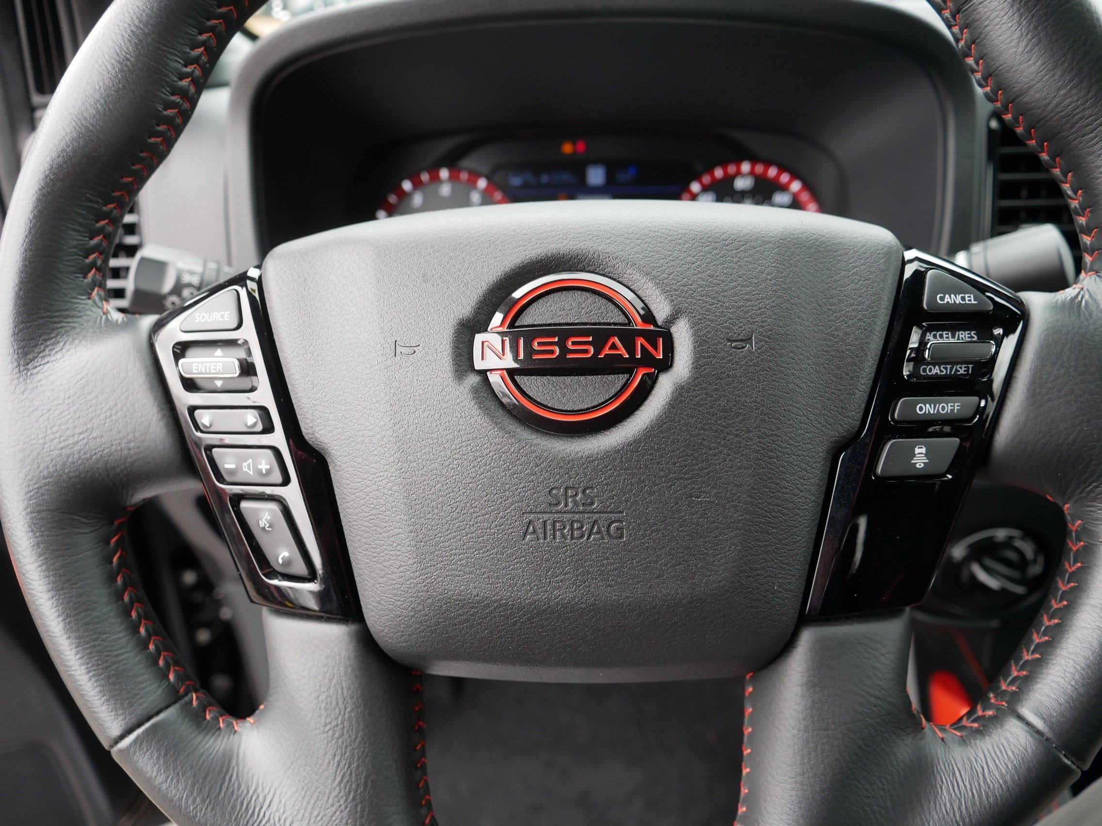 Certified 2022 Nissan Frontier PRO-4X image 25