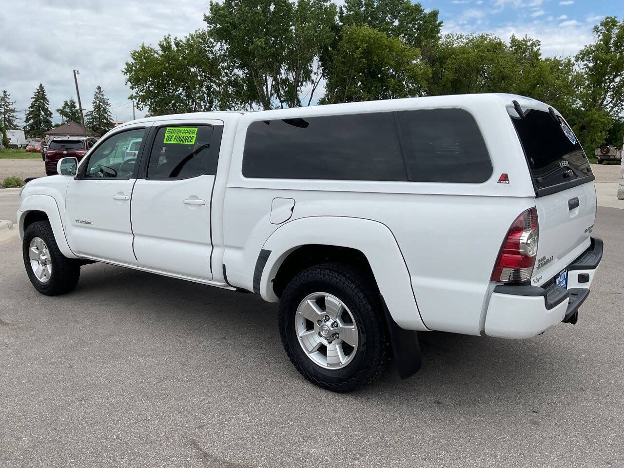 Used 2011 Toyota Tacoma PreRunner w/ TRD Sport Pkg RWD image 4