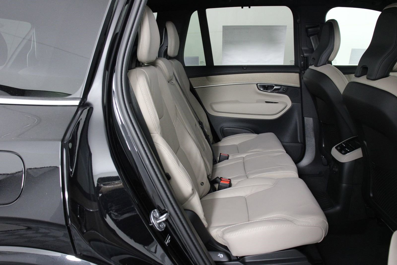 New 2026 Volvo XC90 T8 Ultra image 11