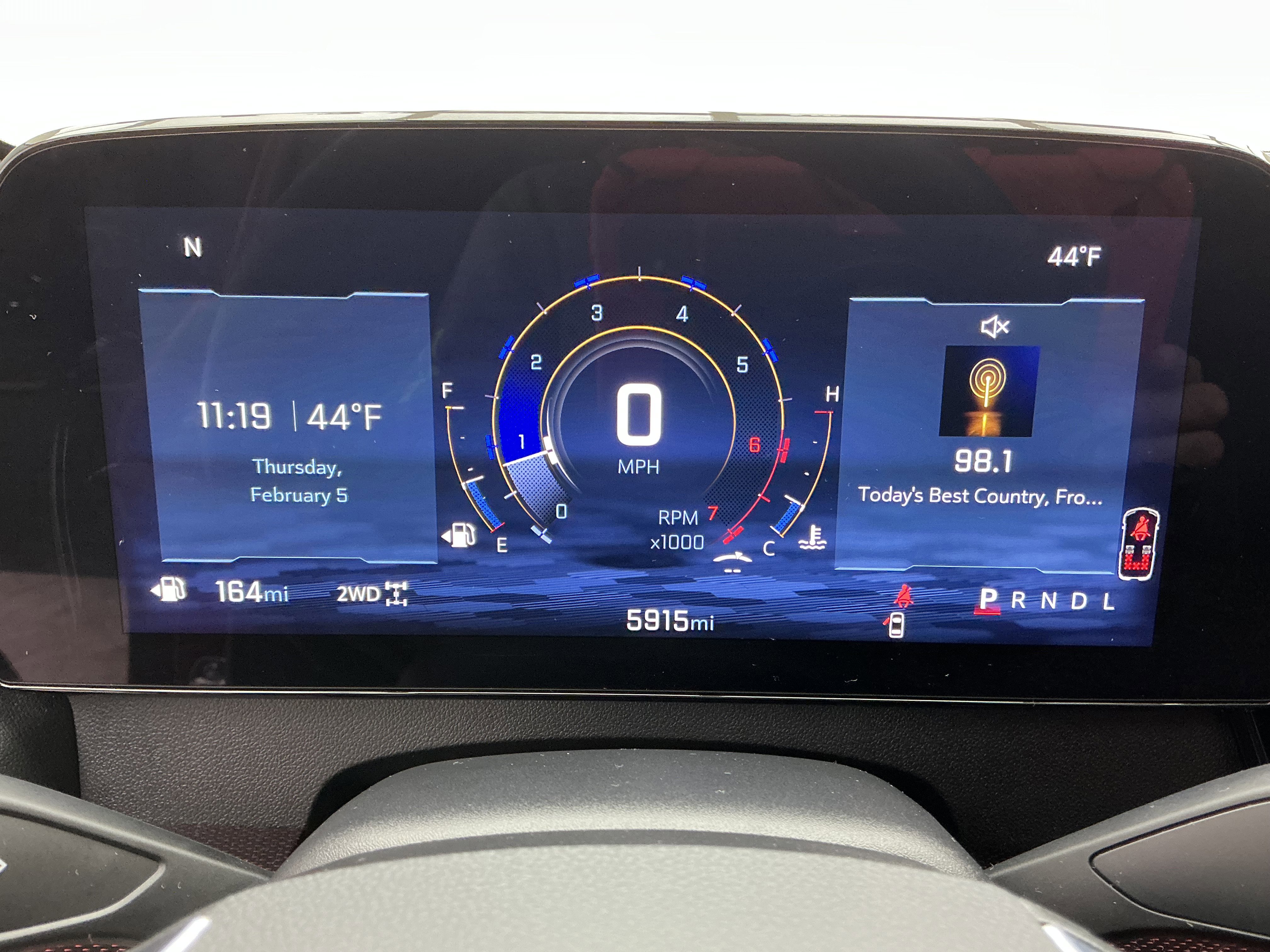 Used 2025 Chevrolet Traverse Z71 image 11