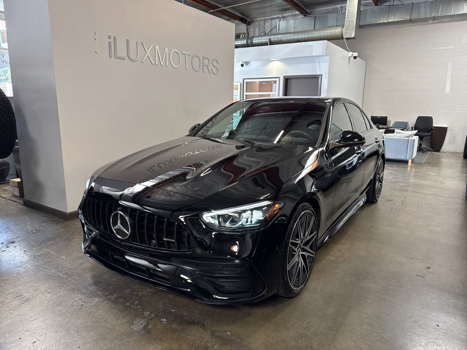 Used 2023 Mercedes-Benz C 43 AMG 4MATIC Sedan image 1