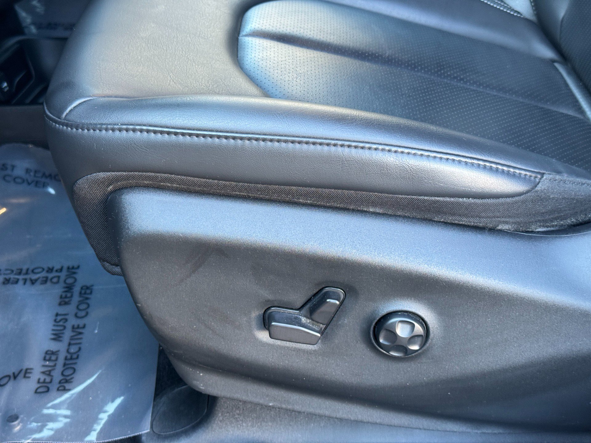 Used 2023 Chrysler Pacifica Touring-L w/ S Appearance Package image 25