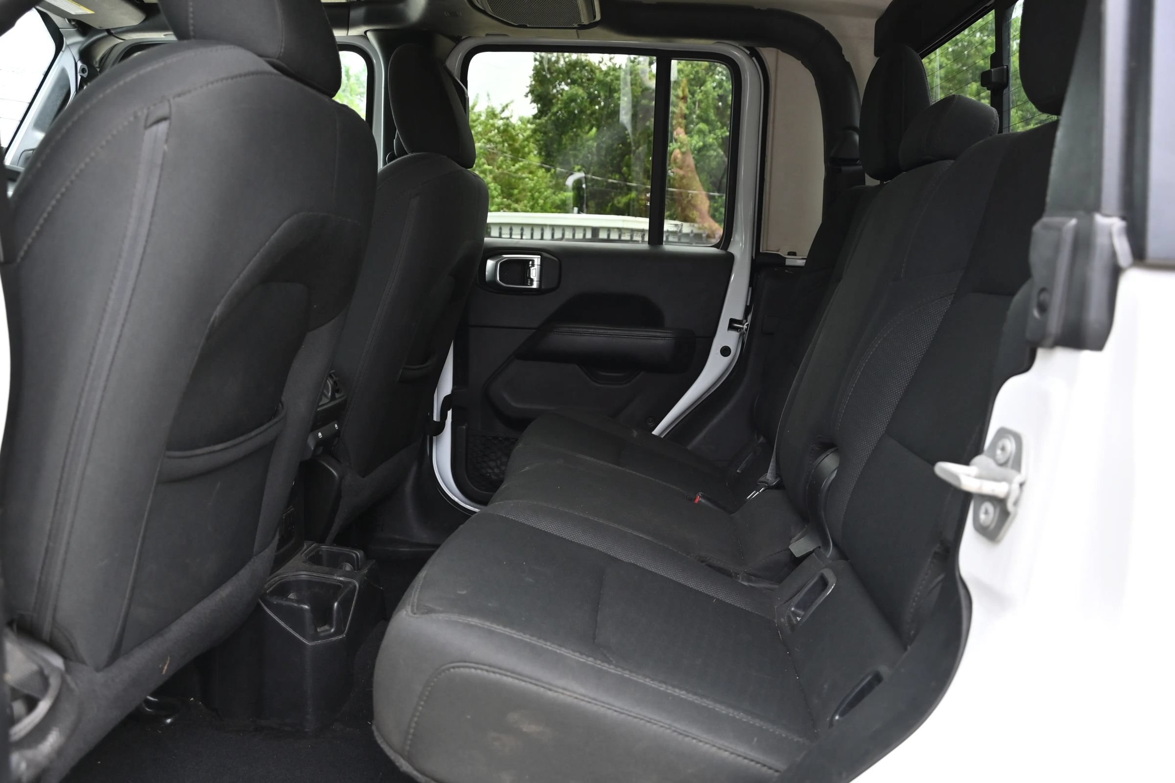 Used 2020 Jeep Gladiator Overland AWD/4WD image 20