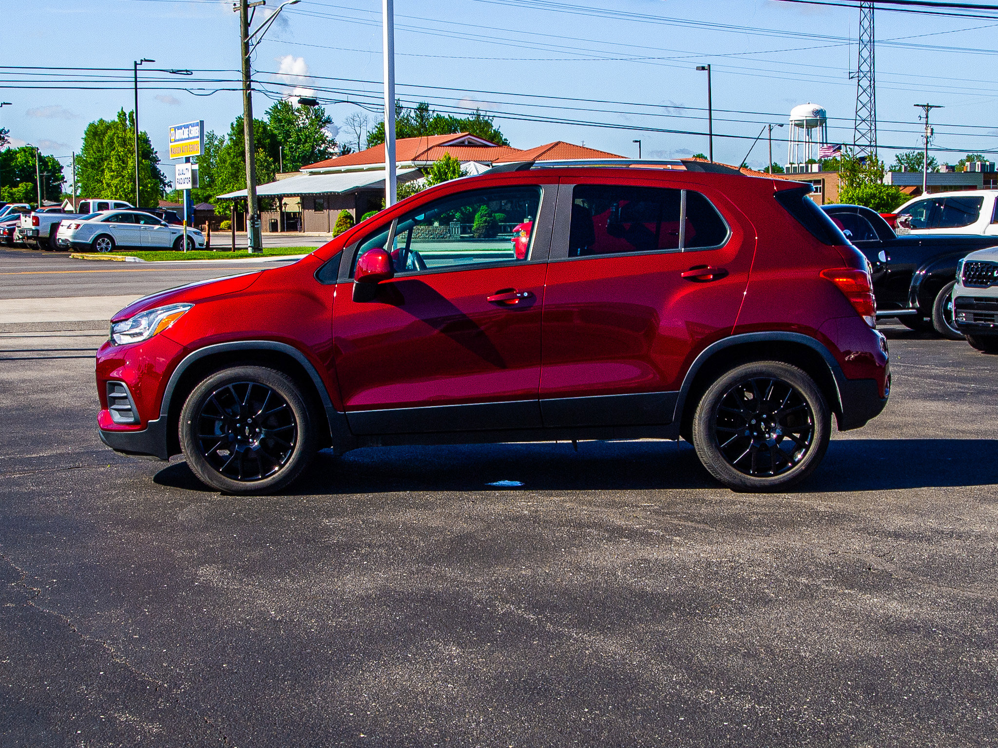 Used 2021 Chevrolet Trax LT w/ Sport Edition FWD image 4