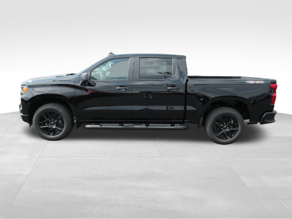 New 2026 Chevrolet Silverado 1500 Custom w/ Turbomax Blackout Package AWD/4WD image 3