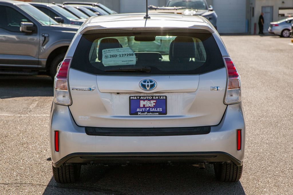 Used 2017 Toyota Prius V Five w/ Advanced Technology Package FWD image 6