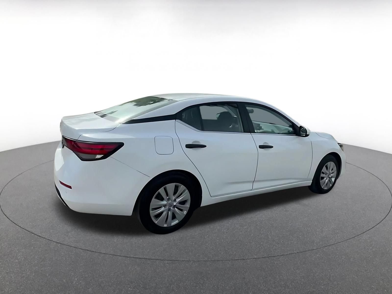 Used 2025 Nissan Sentra S FWD image 14