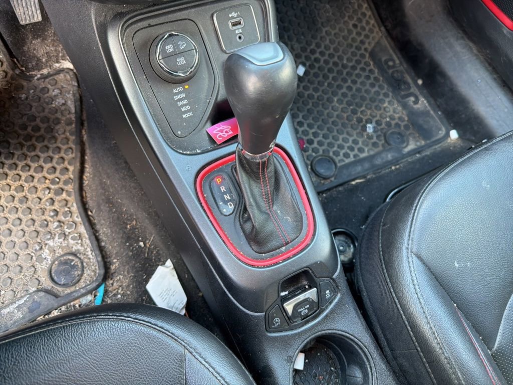 Used 2020 Jeep Compass Trailhawk w/ Leather Interior Group AWD/4WD image 22