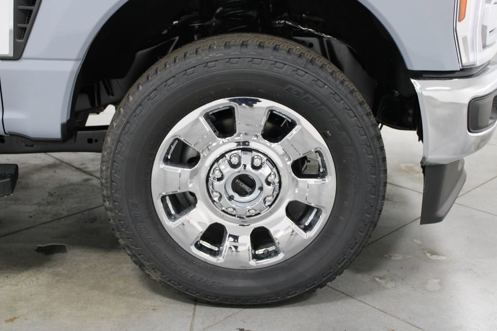 New 2026 Ford F250 Lariat w/ Chrome Package image 11